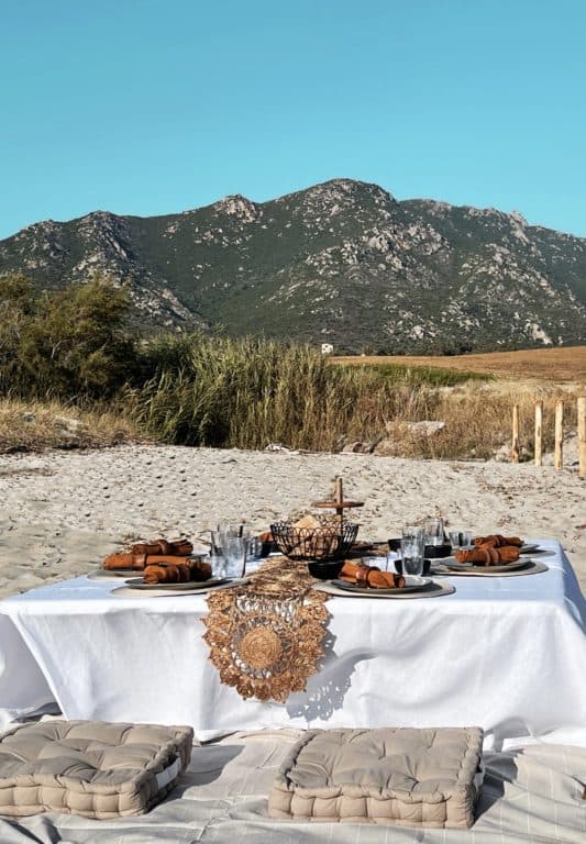 Brunch sur une plage aménagée + promenade en mer calanque de piana